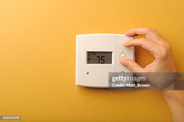 thermostat - thermostat stock pictures, royalty-free photos & images