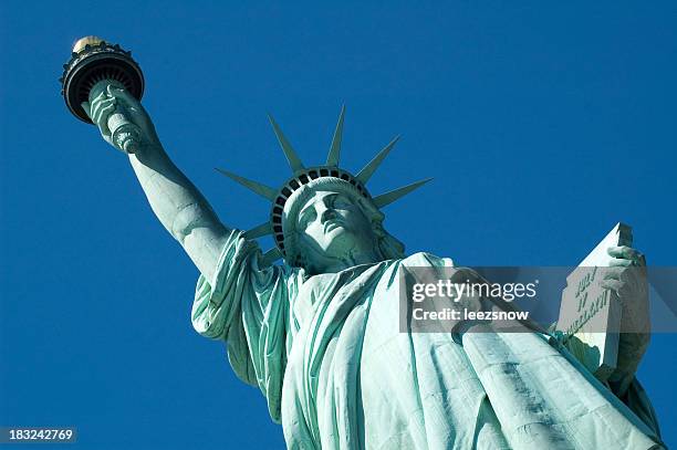 statue of liberty - face, torch, tablet - statue of liberty people stock pictures, royalty-free photos & images