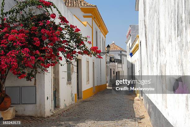 faro città vecchia - faro city portugal foto e immagini stock