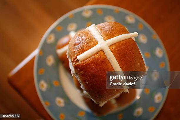 easter buns - easter breakfast stock pictures, royalty-free photos & images