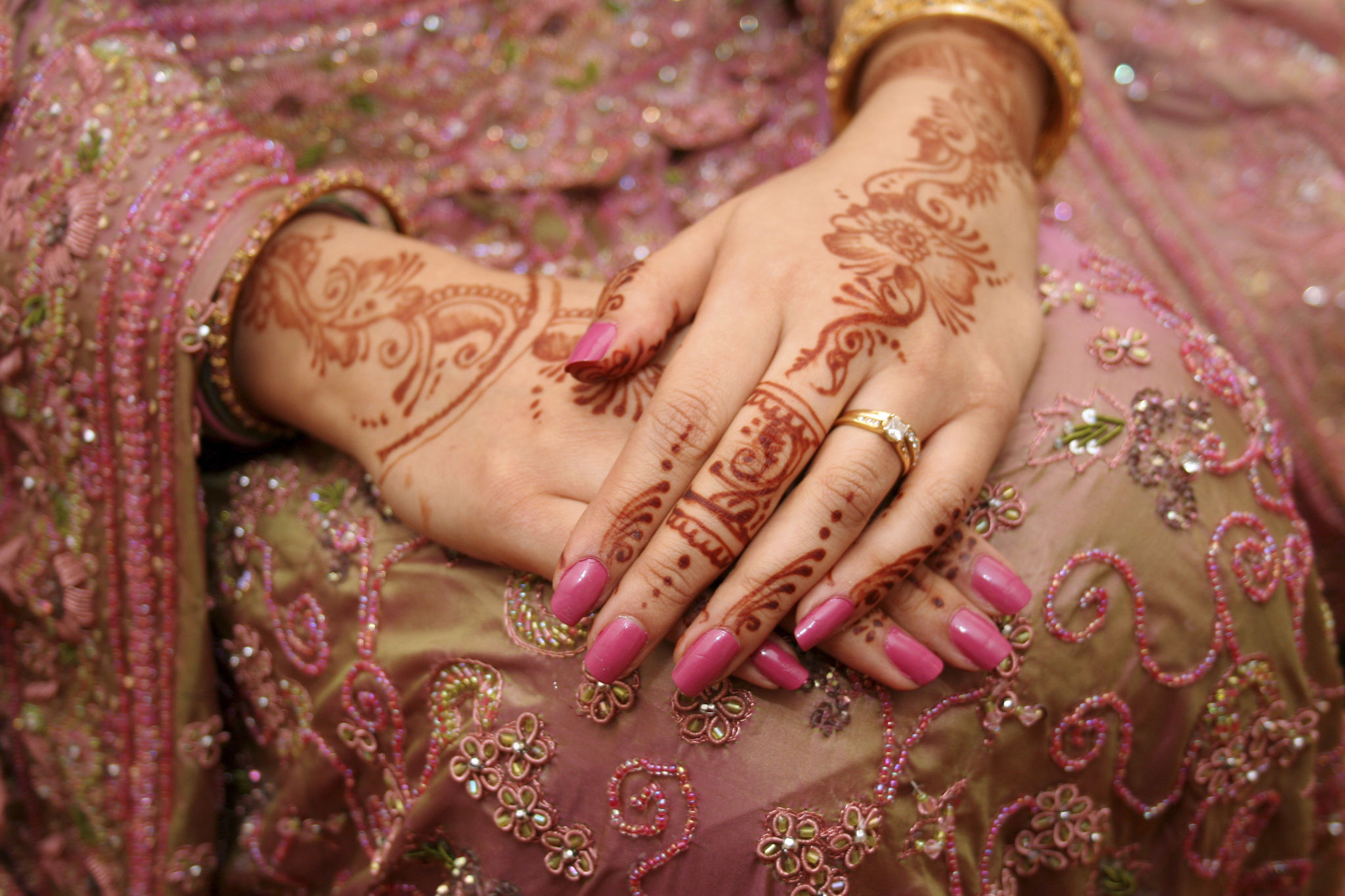 henna bride