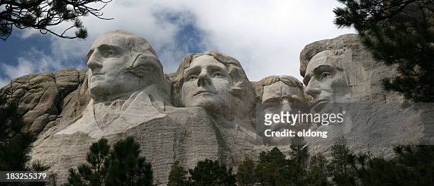 mt. rushmore (large panorama) - mount rushmore stock pictures, royalty-free photos & images