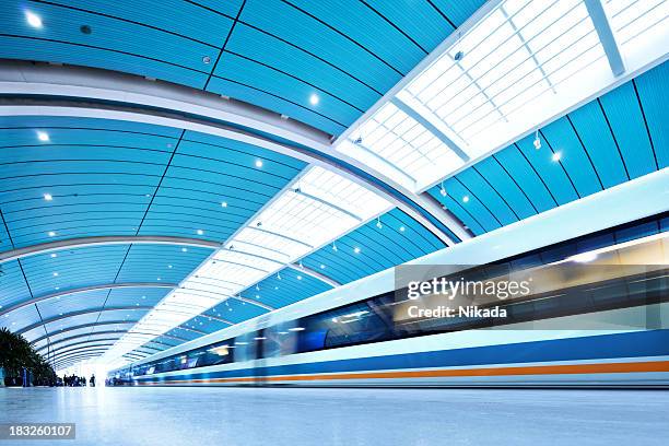 futuristic train - streamline stock pictures, royalty-free photos & images