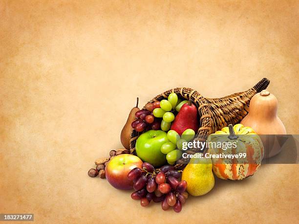 thanksgiving cornucopia background - cornucopia stock pictures, royalty-free photos & images