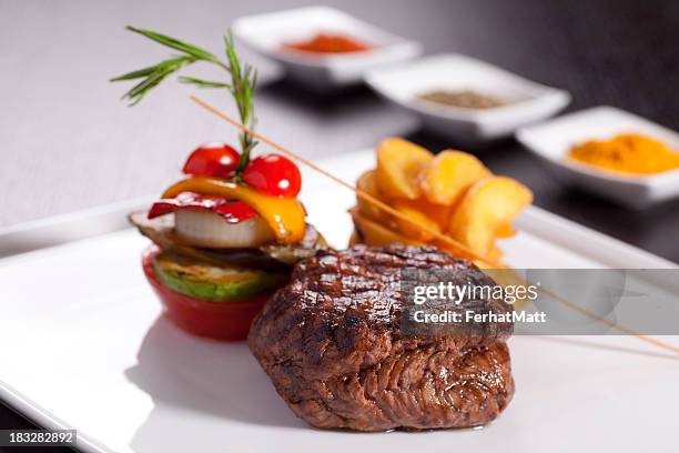 grilled filet mignon - mignon stock pictures, royalty-free photos & images