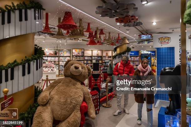 3,714 Fao Schwarz Photos & High Res Pictures - Getty Images