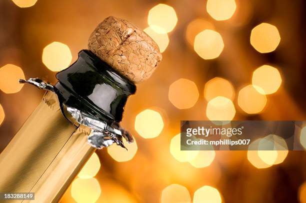 - champagner - champagner korken stock-fotos und bilder