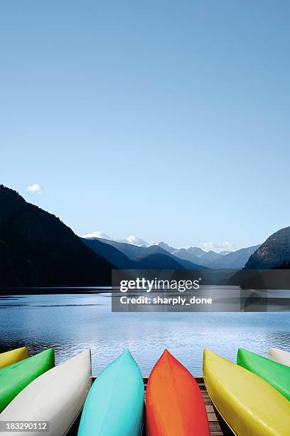 xxxl canoes and mountain lake - oregon v washington stock pictures, royalty-free photos & images