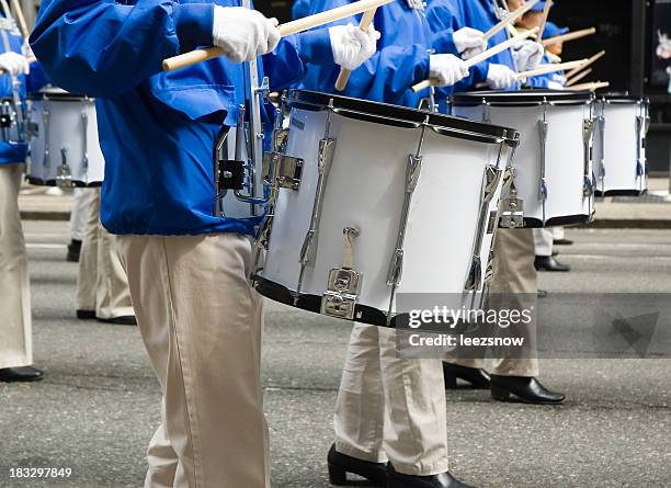 marching band drummers - parade stock pictures, royalty-free photos & images