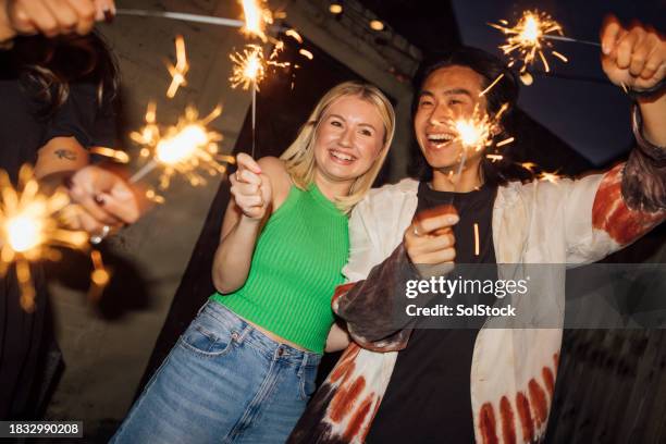 couple's new year celebrations - countdown concept stock pictures, royalty-free photos & images