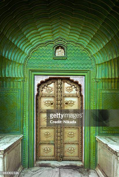 ornate door in india - jaipur city palace stock pictures, royalty-free photos & images