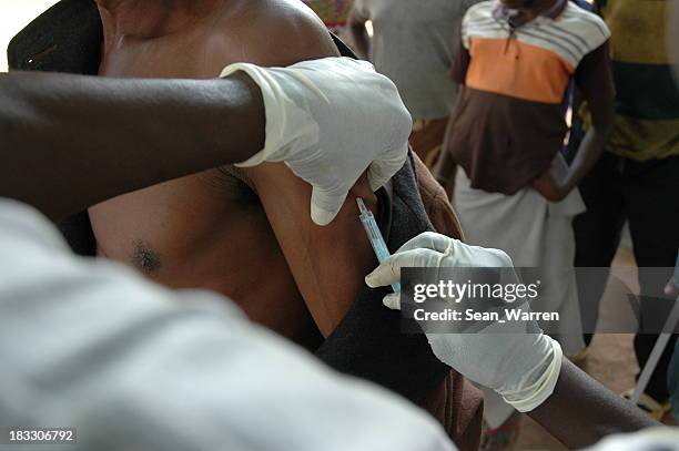 vaccination - needle - african village bildbanksfoton och bilder