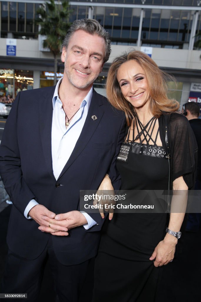 Ray Stevenson, Elisabetta Caraccia