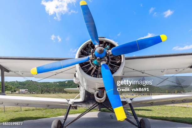 antonov 2 biplane at the airport rijeka - propeller stock pictures, royalty-free photos & images