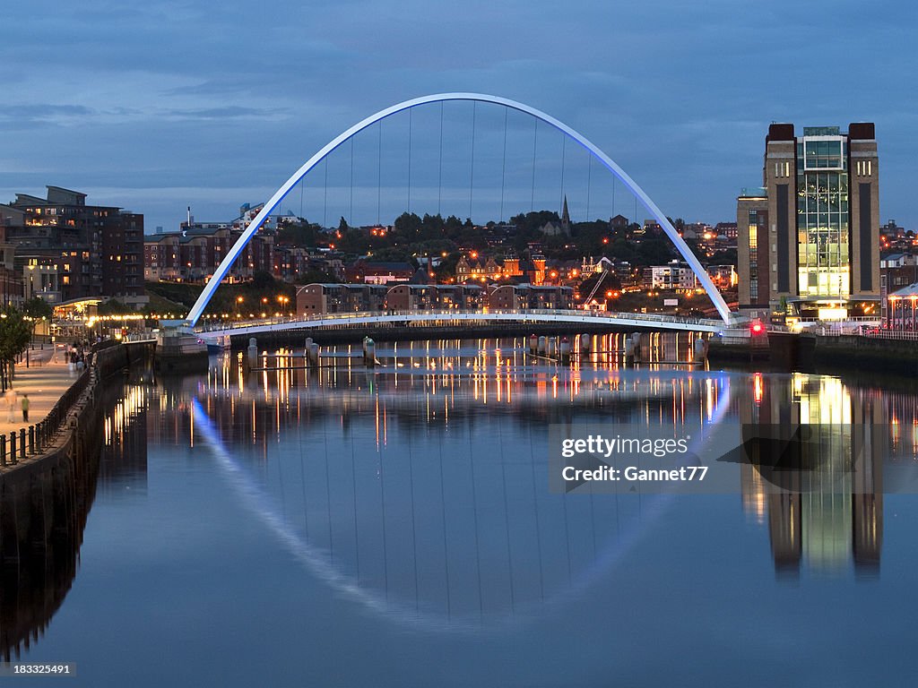 Gateshead Millennium Bridge at dusk