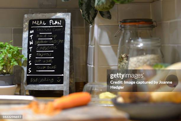 restaurant meal plan - freshers week stock pictures, royalty-free photos & images