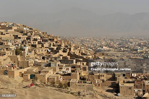 vista da cidade de cabul, afeganistão - afghanistan imagens e fotografias de stock