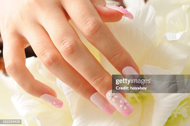 unha - long fingernails imagens e fotografias de stock