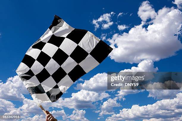 checkered flag - checkered race flag stockfoto's en -beelden