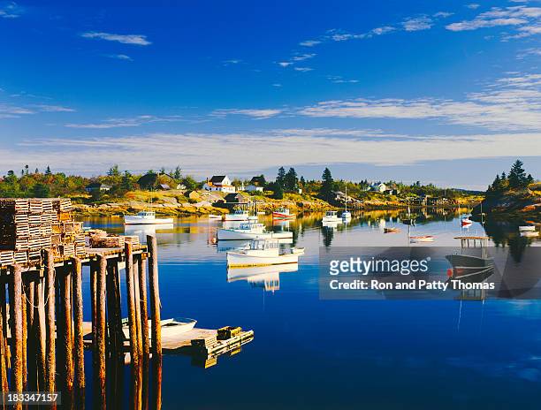 maine fishing village - maine coastline stock pictures, royalty-free photos & images