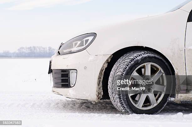 auto im winter - dirty car stock-fotos und bilder