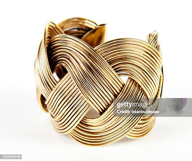 gold bracelet - bracelet stockfoto's en -beelden