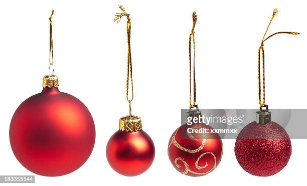 rote kugeln - christmas balls stock-fotos und bilder