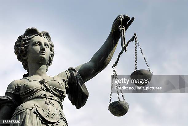 justitia - giustizia foto e immagini stock