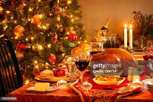 christmas dinner - christmas table turkey stock pictures, royalty-free photos & images