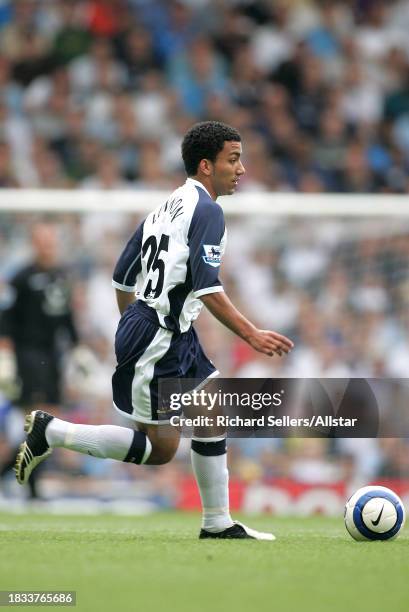 September 10: Aaron Lennon of Tottenham Hotspur on the ball during the Premier League match between Tottenham Hotspur and Liverpool at White Hart...