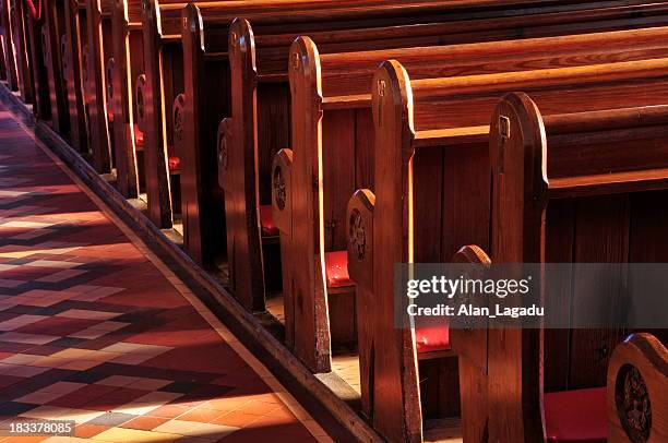 st.martin church, jersey. - iglesia fotografías e imágenes de stock