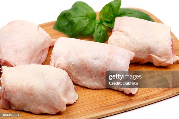 pollo fresco muslos - cutlets fotografías e imágenes de stock