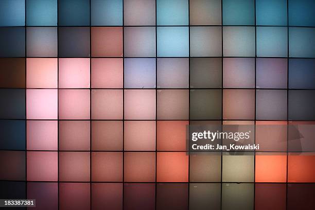 analogue pixel - insight tv stock pictures, royalty-free photos & images