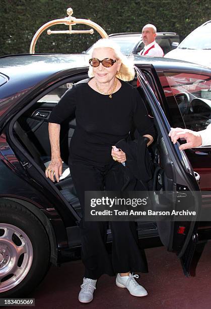 Lauren Bacall during 30th Deauville American Film Festival - Nicole Kidman and Lauren Bacall Arrival at Royal Hotel in Deauville, France.