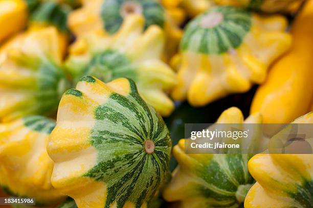 yellow and green summer squash - pattypan squash stock pictures, royalty-free photos & images