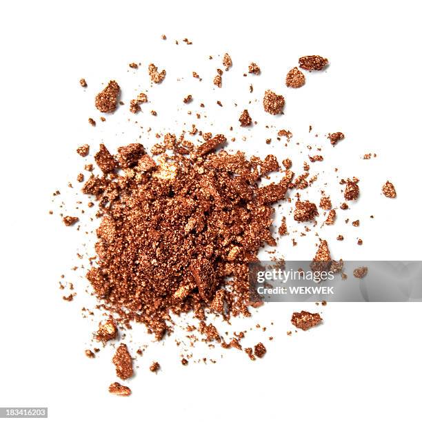 sombreador de ojos color bronce - sombreador de ojos fotografías e imágenes de stock