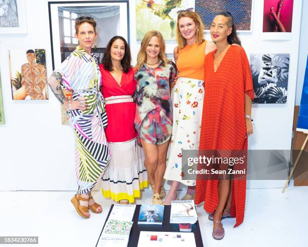 Artist Goding Angela Goding Photos and Premium High Res Pictures - Getty Images