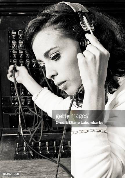 old cord switchboard operator customer service respresentative - switchboard stock pictures, royalty-free photos & images