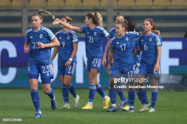 Manuela Giugliano of Italy celebrates with team mates after scoring to give the side a 1-0 lead during the UEFA Women's Nations League match between...