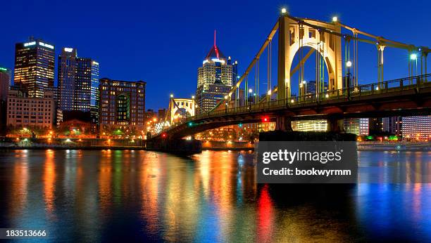 pittsburgh skyline at night - pittsburgh stock pictures, royalty-free photos & images