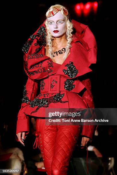 Irina Funtikova wearing Christian Dior Haute Couture Spring/Summer 2006