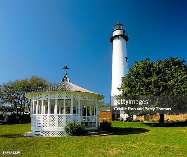 st. simons island lighthouse - st simons island stock pictures, royalty-free photos & images