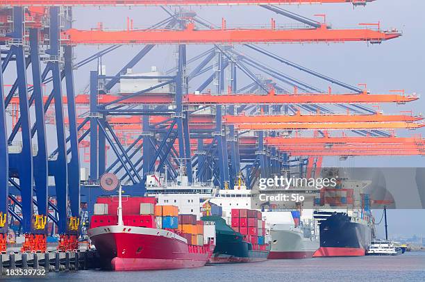 container terminal in the harbor - rotterdam netherlands stock pictures, royalty-free photos & images