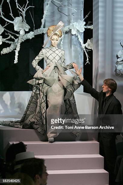 Model wearing Christian Dior Spring/Summer 2007 during Paris Fashion...  News Photo - Getty Images
