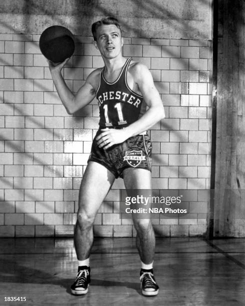 Bob Davies of the Rochester Royals poses for an action portrait during the 1946 season in Rochester, New York. NOTE TO USER: User expressly...