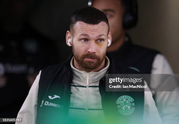 Martin Boyle of Hibernian is seen prior to the Cinch Scottish Premiership match between Celtic FC and Hibernian FC at Celtic Park Stadium on December...