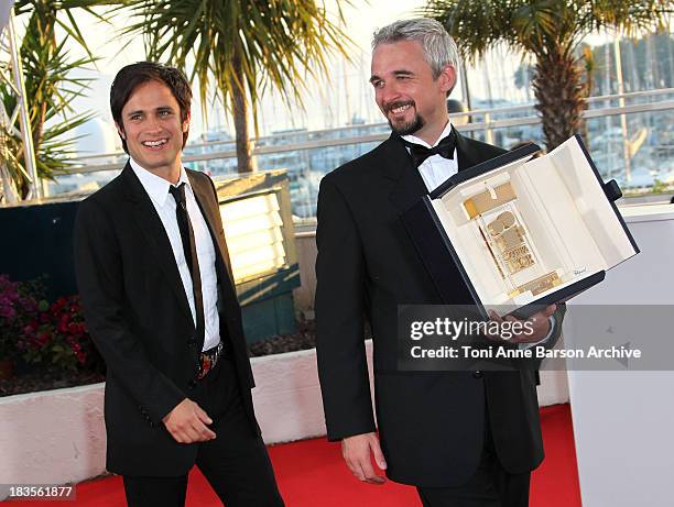 Camera D'Or Jury President Gael Garcia Bernal and winner of the Camera D'Or award for the film 'Ano Bisiesto' director Michael Rowe attend the Palme...