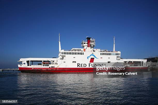 red funnel ferry in cowes, isle of wight. - isle of wight ferry stock pictures, royalty-free photos & images