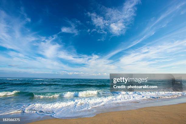 sky and the sea of japan - 水平線 ストックフォトと画像