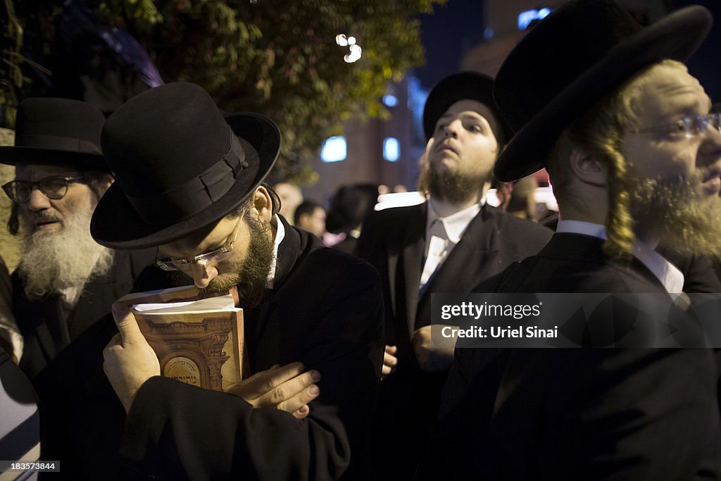 Influential Israeli Rabbi Ovadia Yosef Dies